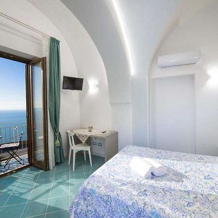 Апартаменты Domus Caterina Фуроре Экстерьер фото